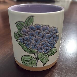 Hydrangea candle holder
